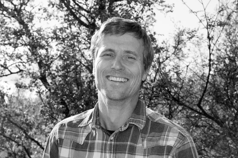 Svein Anders Noer Lie.jpg Svein Anders Noer Lie er førsteamanuensis ved Institutt for filosofi og førstesemesterstudier ved UiT Norges arktiske universitet.
