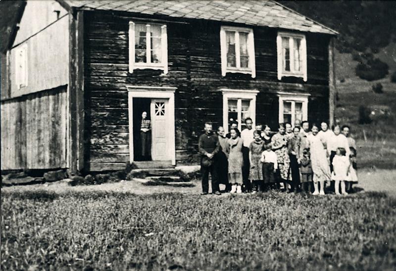 Huset som Bj&oslash;rn Harald Larsen bodde i som to&aring;ring, ble kalt for d&oslash;dens hus.