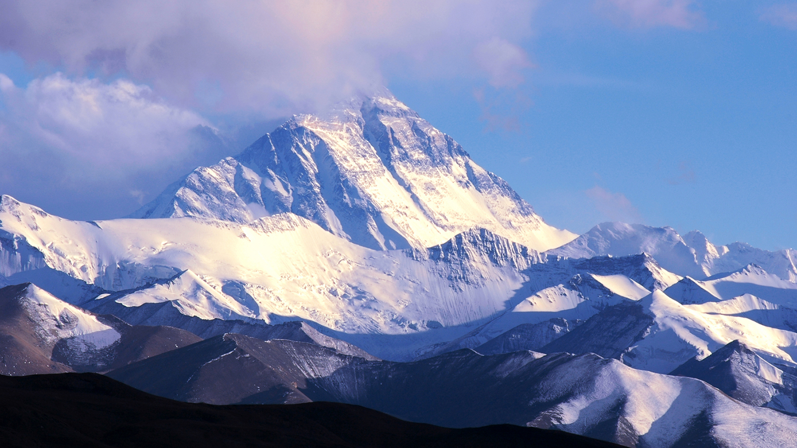 Mount Everest er verdens h&oslash;yeste fjell, og de f&aelig;rreste kommer opp uten bruk av oksygen. 