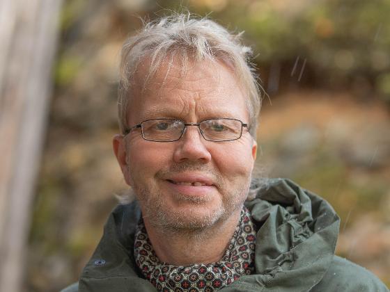 &Oslash;yvind_Ravna