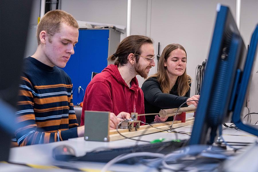Bilde-Anvendt fysikk og matematikk, sivilingeni&oslash;r - master