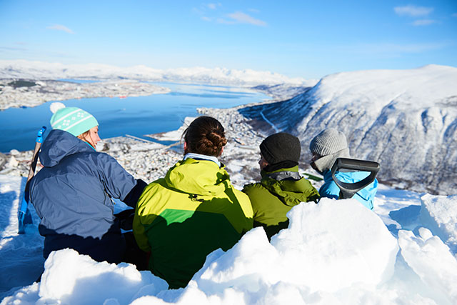 Photo.edvard.kristiansen2.jpg Students