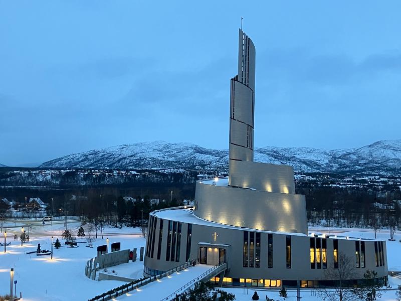 Nordlyskatedralen.jpeg