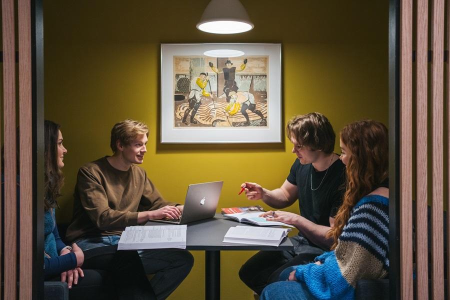 Bilde-Barnehagel&aelig;rer - bachelor