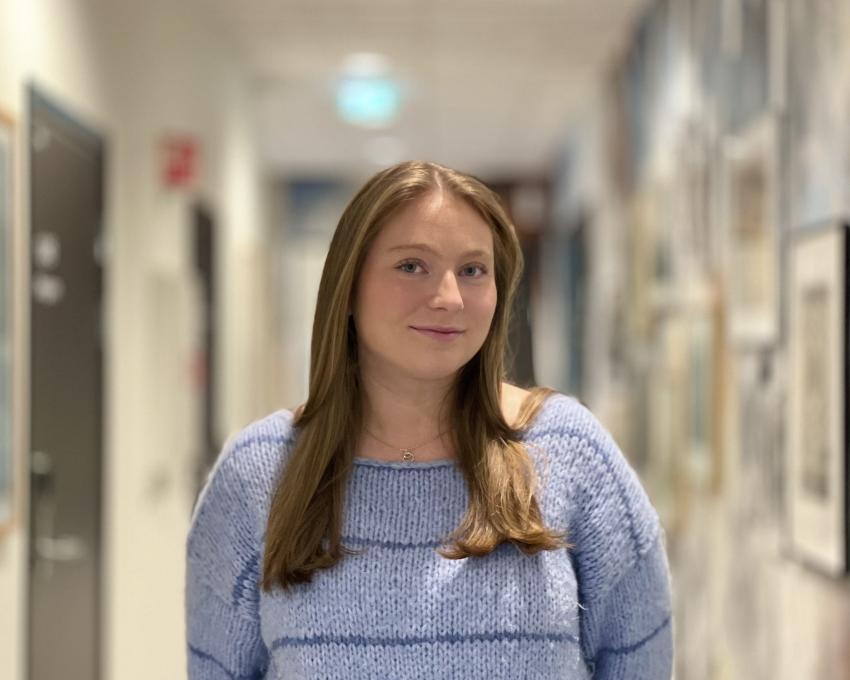 Hedda p&aring; Barnehagel&aelig;rer samlingsbasert