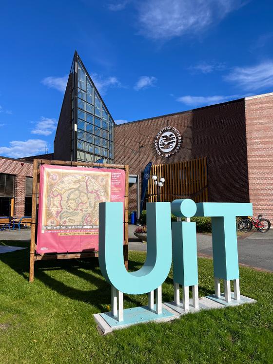 Illustrasjonsbilde for Å leve med havet – Åpningen av vandreutstillingen på Campus Alta