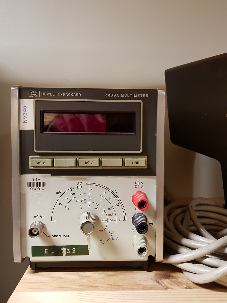 Bilde av HP digitalt multimeter