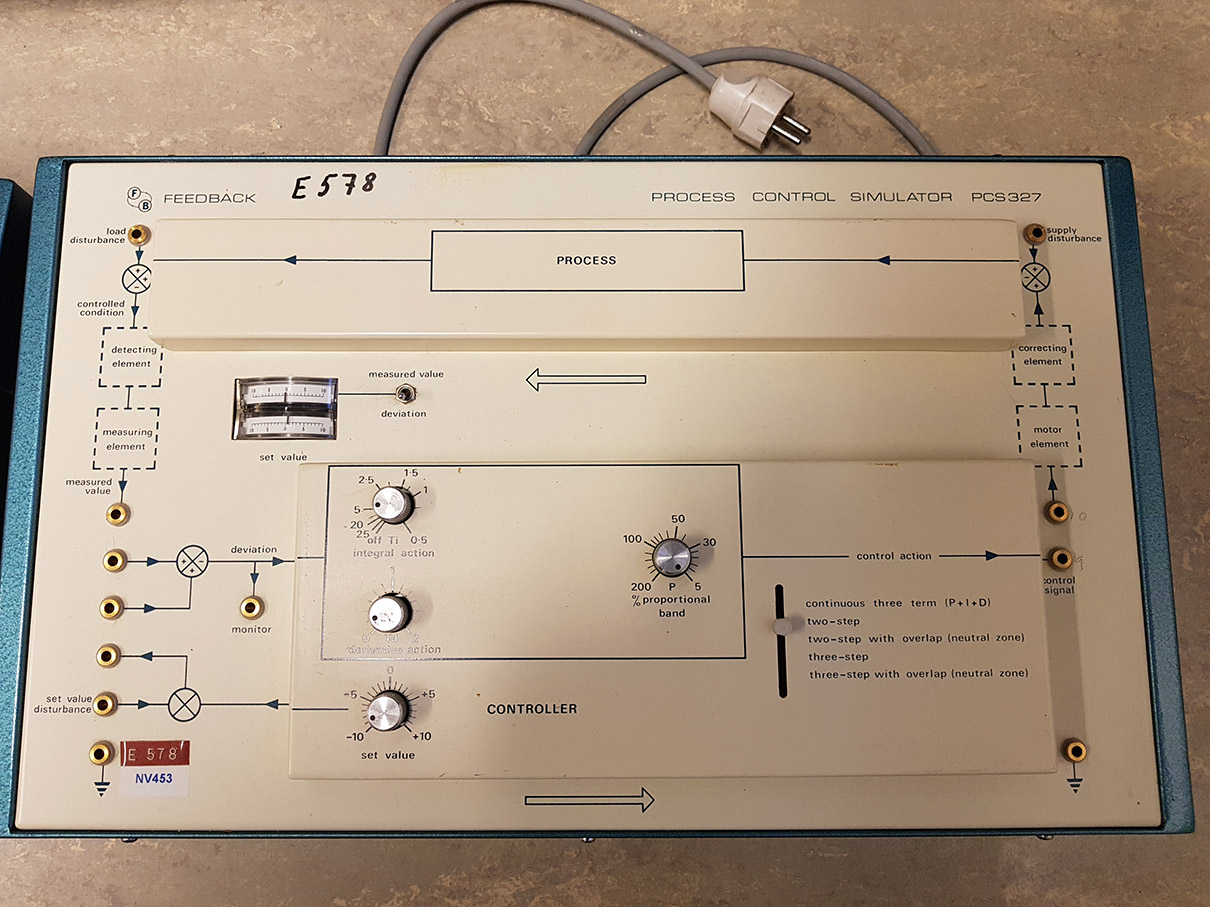 Bilde av Feedback PCS 327 prosess control simulator