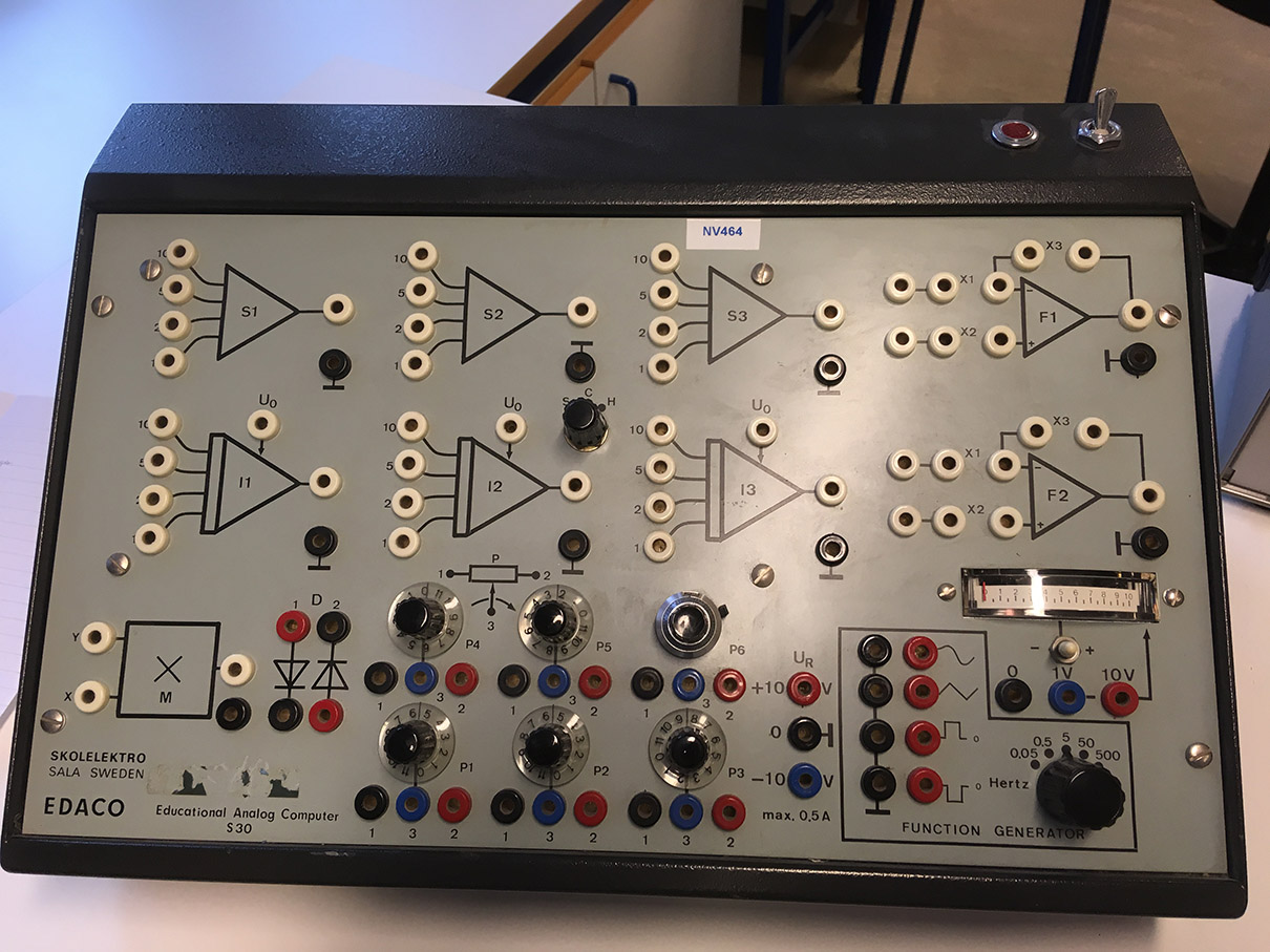 Bilde av Skolelektro EDACO Analog computer S30